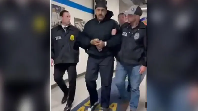 "Boa noite, feliz ano novo": Novas imagens mostram Nicolás Maduro no centro de detenção nos EUA