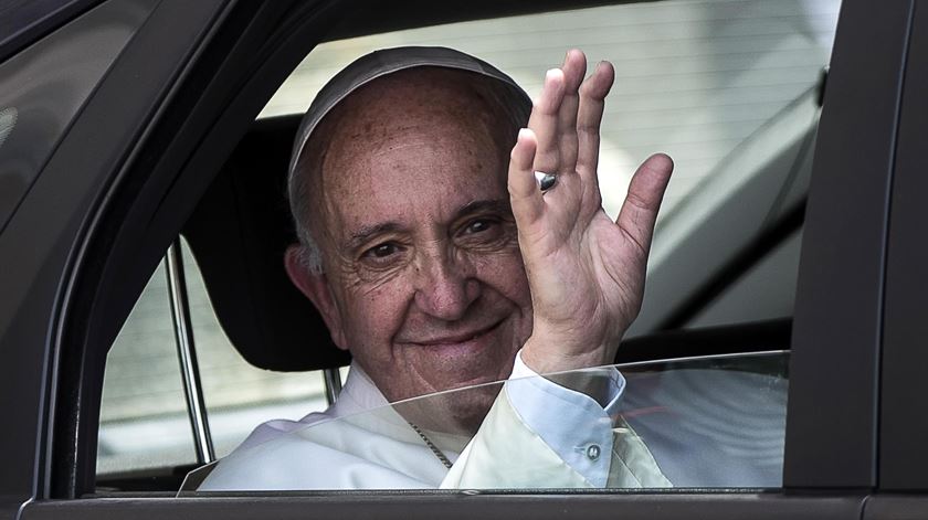 Papa elogia coragem das crianças afectadas pelos sismos em Itália Papa elogia coragem das crianças afectadas pelos sismos em Itália