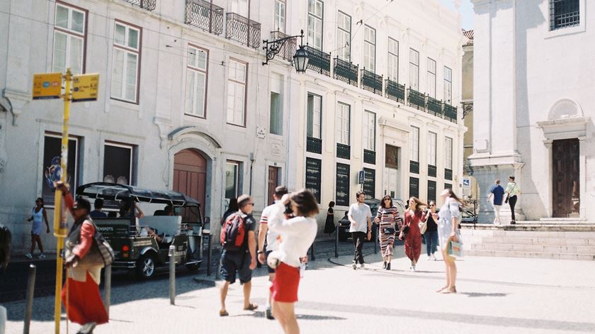 O Bairro Alto acolhe a nova sede da Brotéria, em Lisboa, que se pretende um espaço de encontro com a cultura urbana. Foto: Madalena Meneses/Brotéria