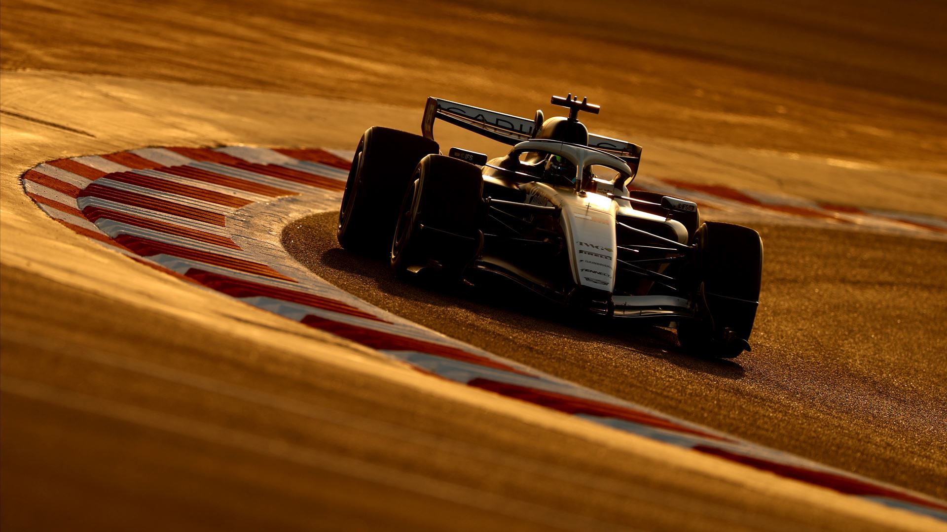 F1 em Crise! Novas Regras Causam Caos: Motores Trapaceiros, Arranques Surpreendentes e o Futuro em Jogo!