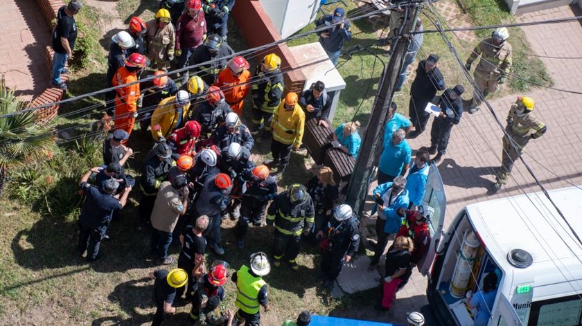 Hotel desaba em Buenos Aires. Há um morto e dez desaparecidos. Foto: Município de Villa Gesell