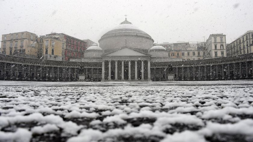 Nápoles, Itália. Foto: Ciro Fusco/EPA