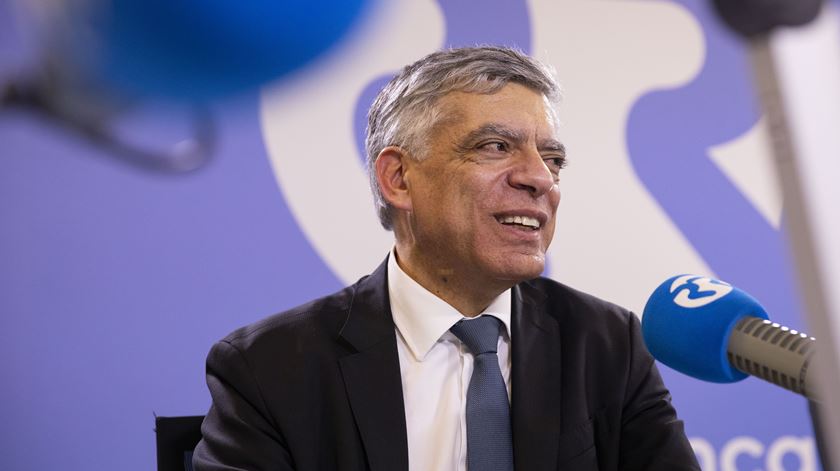 ​"Patrão dos patrões" admite governo de bloco central. Na Alemanha "não hesitaram"