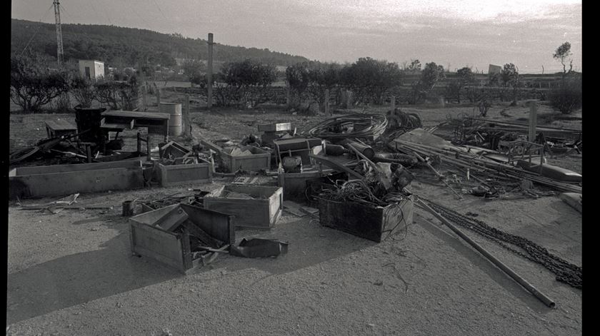 Bombardeamento dos emissores da Renascença, a 7 de novembro de 1975. Foto: Fernando Baião/ANTT