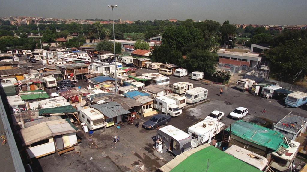 Nas periferias de Roma, muçulmanos, presos e pobres recordam gentileza do Papa