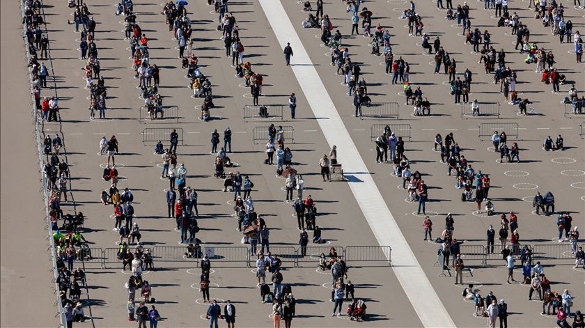 O Santuário de Fátima estima a presença de 6 mil peregrinos no recinto da Cova da Iria, “numa área útil de 48 000m2. Foto: Santuário de Fátima