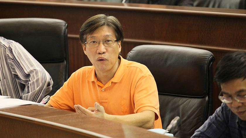 Montenegro prefere discrição e recato ao lidar com detenção de ex-deputado em Macau