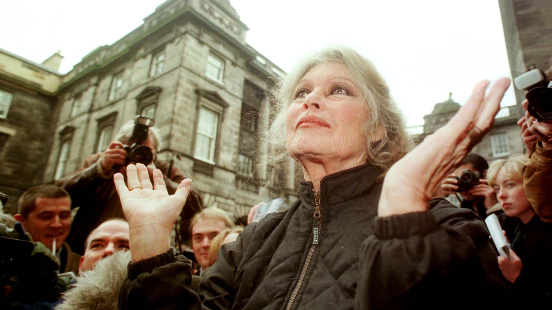 Brigitte Bardot internada de urgência aos 91 anos