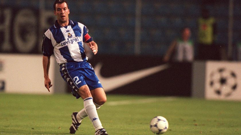 "Nunca serás esquecido, capitão". FC Porto despede-se de Jorge Costa