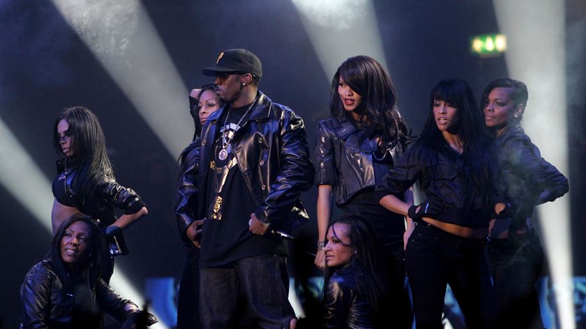 Autoridades fazem buscas em duas propriedades de Puff Daddy