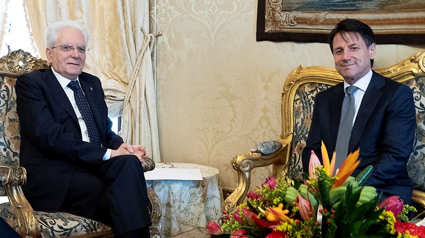 Giuseppe Conte reunido com Sergio Matarella. Foto: Handout/Reuters