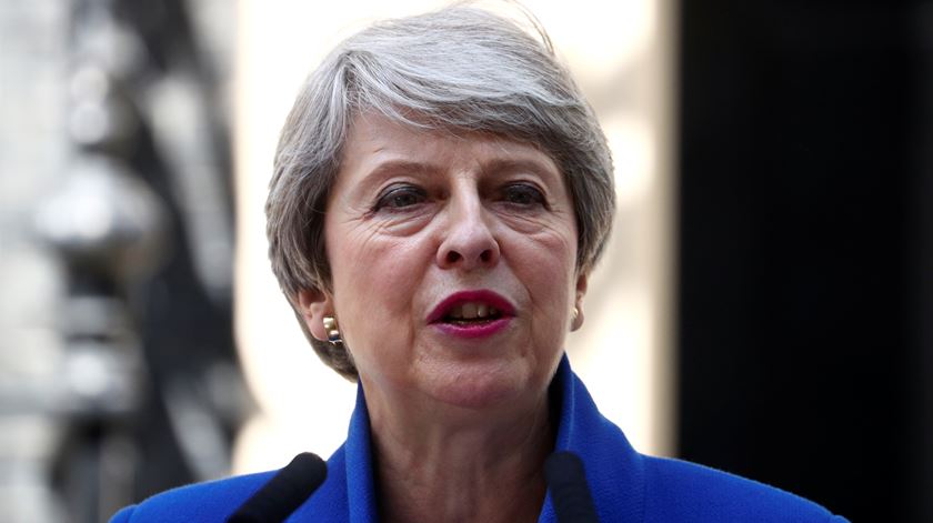 Na despedida, May pede um Brexit que sirva ao país e um novo começo para o Reino Unido