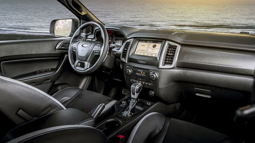 2019_FORD_RANGER_RAPTOR_PERFORMANCE_BLUE_194