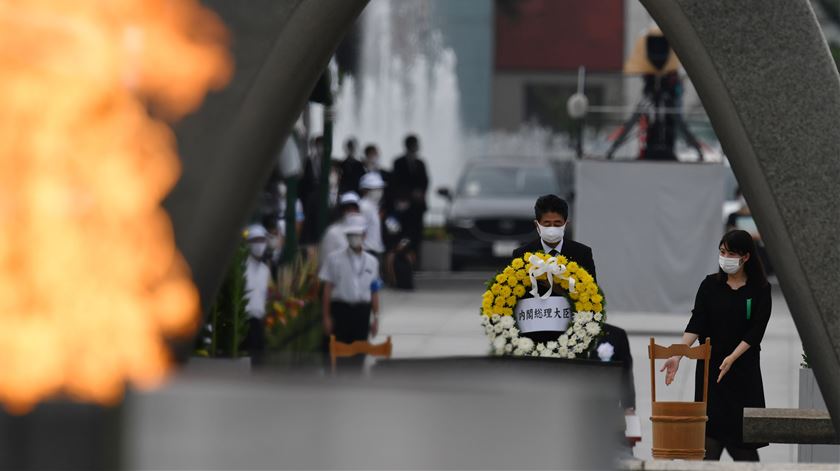 75 anos de Hiroshima. Autarca assinala cerimónia com apelo à proibição de armas nucleares
