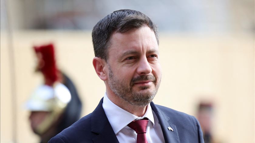 Eslováquia estabelece condições para dar mísseis antiaéreos S-300 à Ucrânia