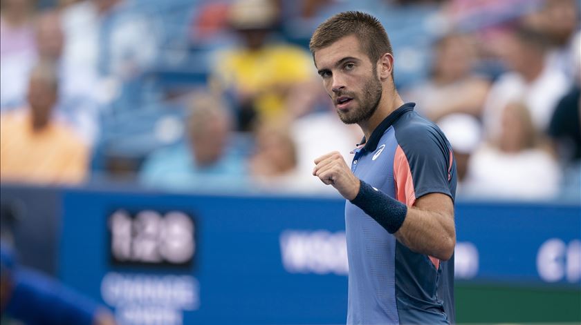 Coric vence em Cincinnati e sobe 123 lugares no "ranking"