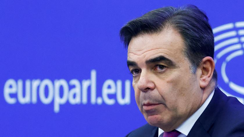 "Adesão da Ucrânia e Moldova à UE pode começar a partir de 2024", antecipa comissário europeu