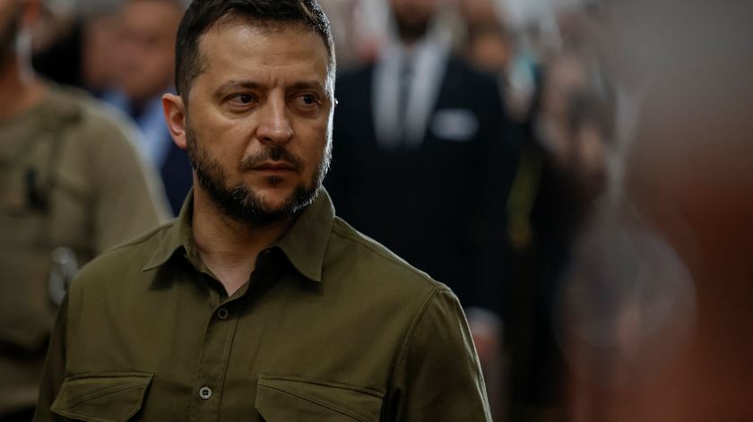 Zelensky. "Ucrânia merece estar na NATO e precisa de um sinal claro"