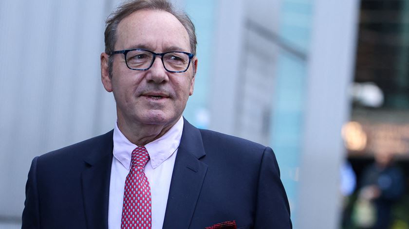 Kevin Spacey ilibado de todas as acusações de abuso sexual