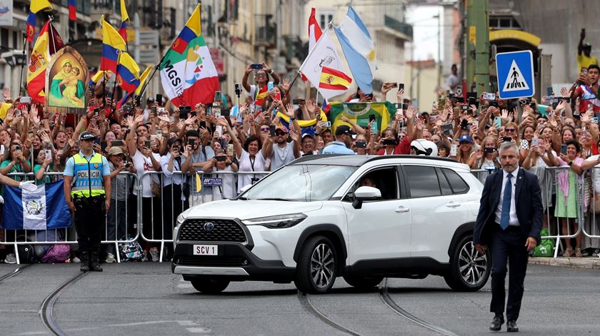 Papa Francisco recebido no Palácio de Belém. Foto: REUTERS/Guglielmo Mangiapane