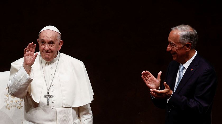 Papa Francisco no CCB, com Marcelo Rebelo de Sousa. Foto: REUTERS/Guglielmo Mangiapane