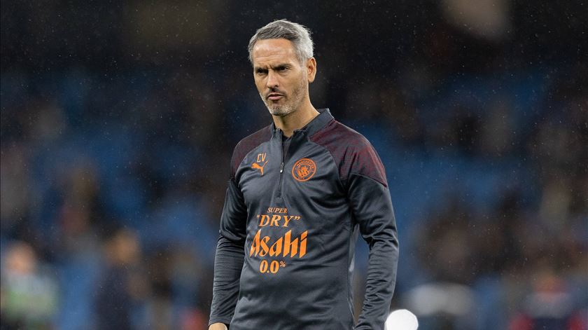 De adjunto de Guardiola para técnico principal. Carlos Vicens é o novo treinador do Braga