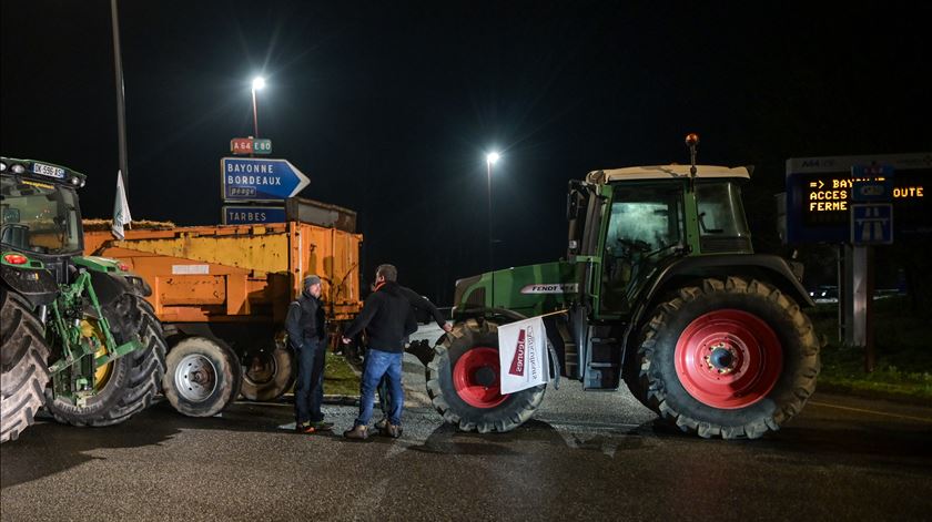 Camionistas portugueses afetados pelo protesto dos agricultores em França