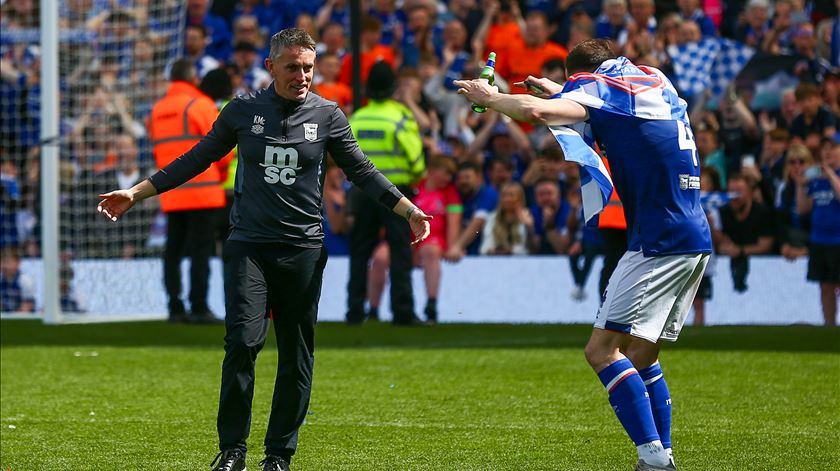 Da terceira divisão à Premier League em dois anos. Ipswich Town devolve a Kieran McKenna o que a anca lhe tirou