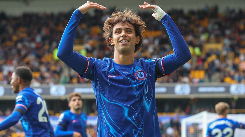 O AC Milan confirma o empréstimo. Felix até será treinado por Sérgio.