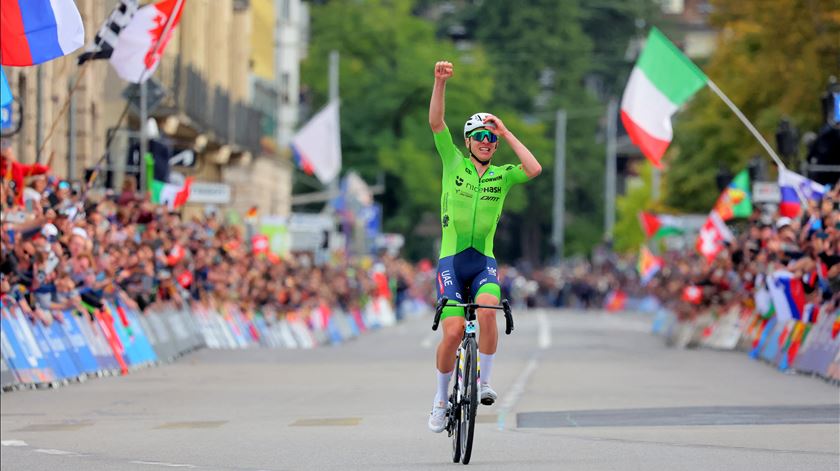 Pogačar, o ciclista “geneticamente abençoado” que quer ser o melhor de sempre