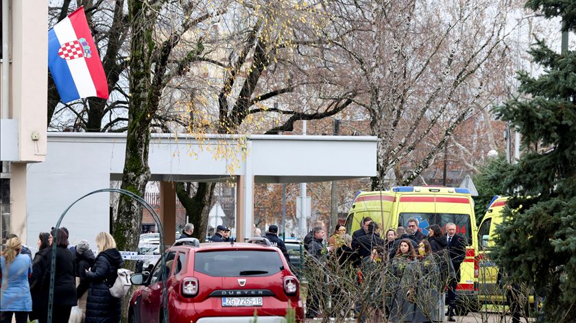 Criança morre em ataque com faca na Croácia