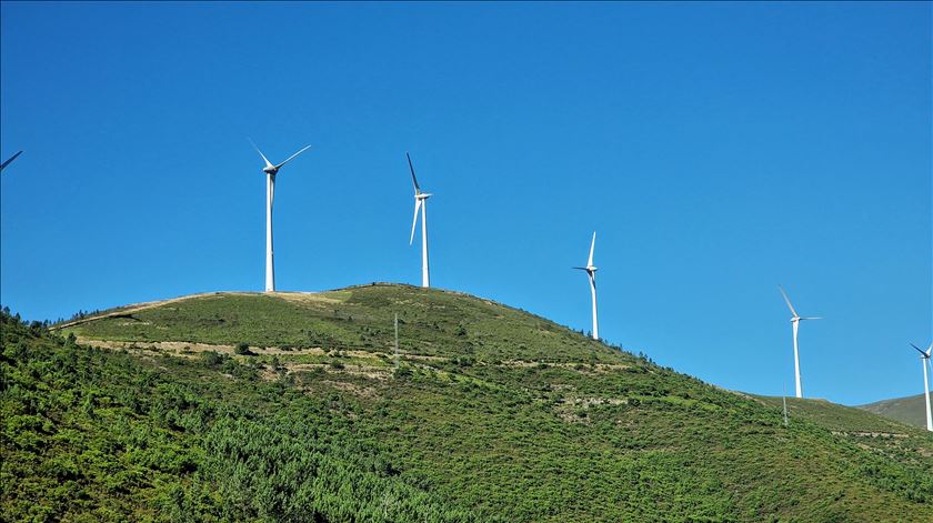 EDP Renováveis com lucros de 216 milhões de euros em 2025
