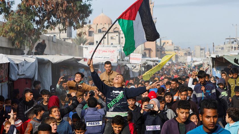 Hamas mantém "total compromisso" com todas as cláusulas do cessar-fogo mas critica Israel