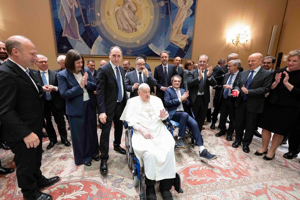 "Obrigado por tudo o que fizeram". Papa reencontra equipa que o ajudou durante internamento no Hospital Gemelli