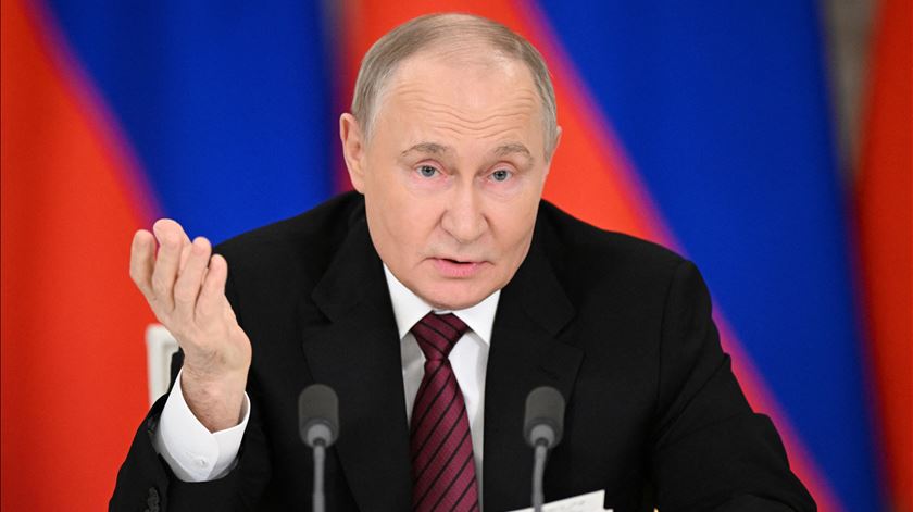 Moscou reconhece uma reunião entre Putin e Zelensky após o acordo