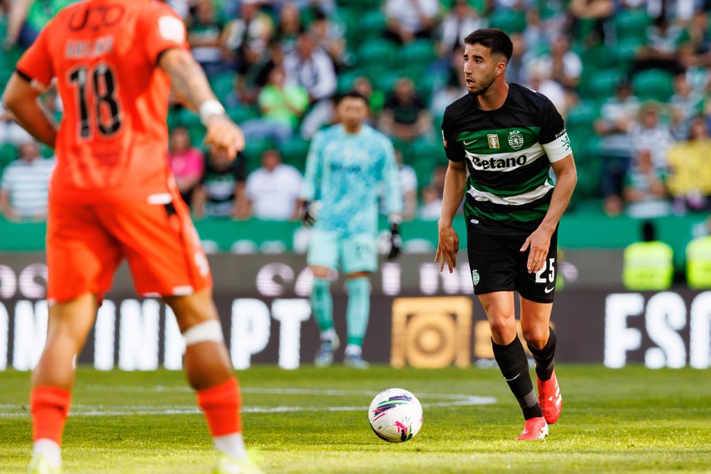 Defesas centrais, os novos donos da bola na Primeira Liga Defesas centrais, os novos donos da bola na Primeira Liga