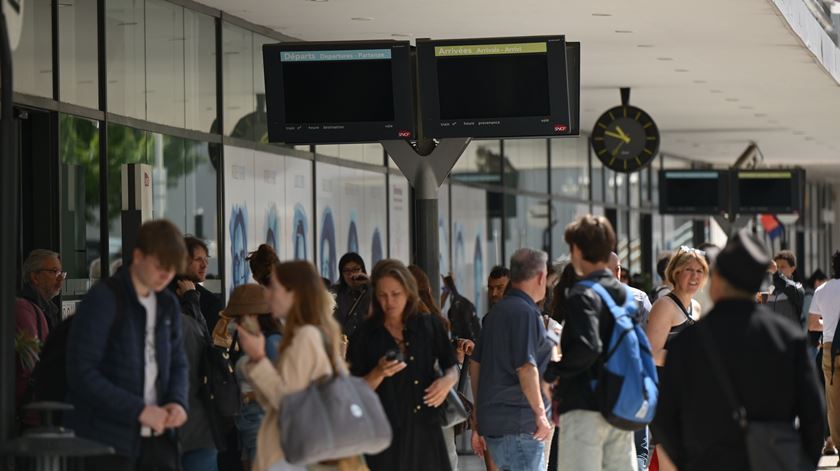 Autoridades detetam "ato malicioso" no apagão no sul de França