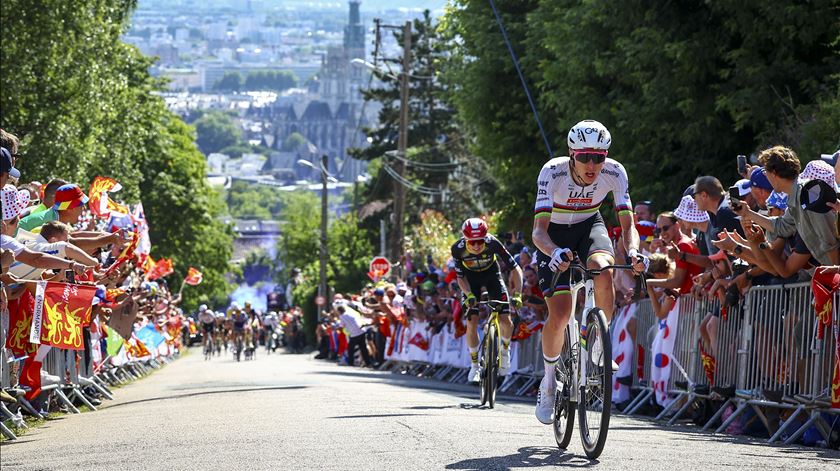 Qual a estratégia da Visma para destronar Pogačar? Sete perguntas e respostas sobre a primeira metade do Tour