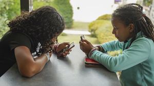 Dinamarca prepara-se para proibir redes sociais a menores de 15 anos