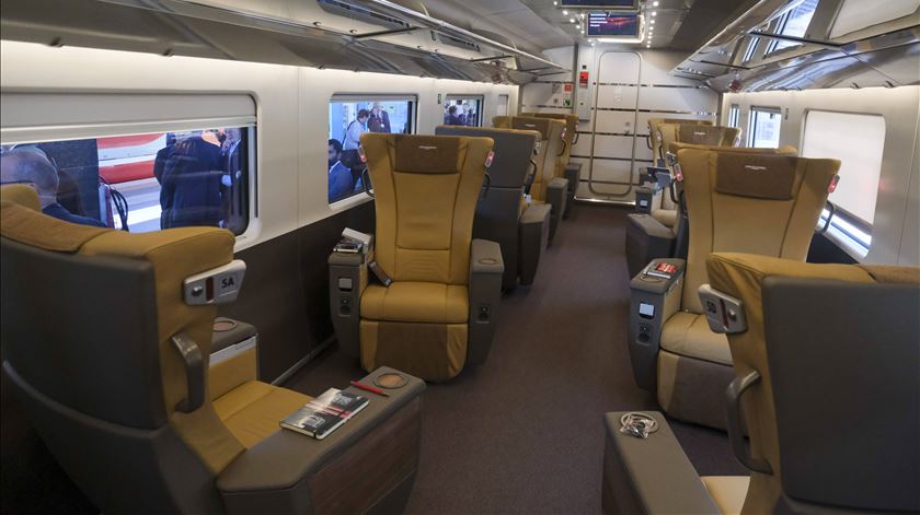 Classe executiva do Frecciarossa 1000 (Itália). Foto: IMAGO/Gruppo LiveMedia via Reuters Connect