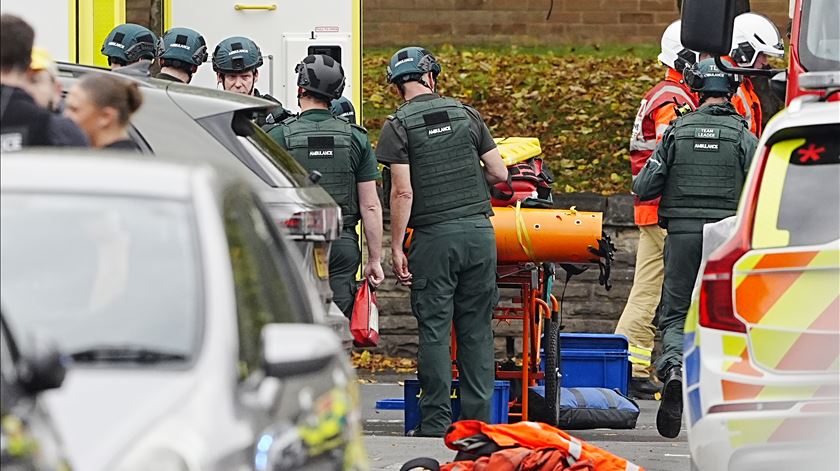 ataque a sinagoga em Manchester Foto: Reuters