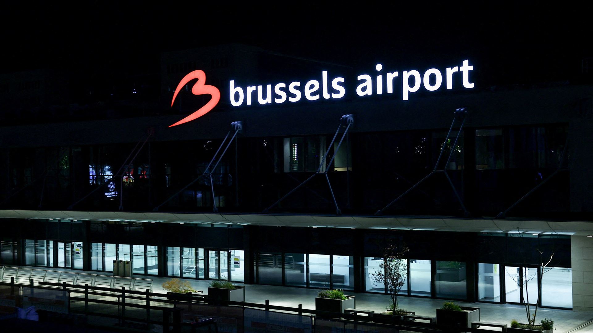 Aeroporto de Bruxelas cancela todos os voos de partida para 26 de novembro