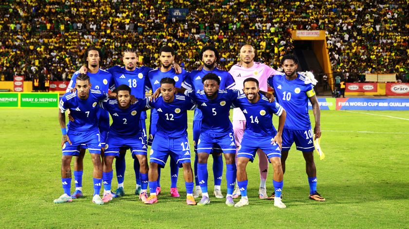 Tem 150 mil habitantes e fez história: Curaçau vai estar no Mundial