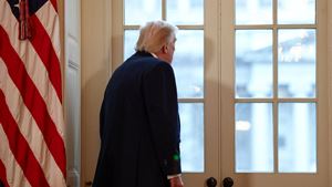 Trump não exclui ataques em larga escala no Irão caso o acordo de cessar fogo falhar