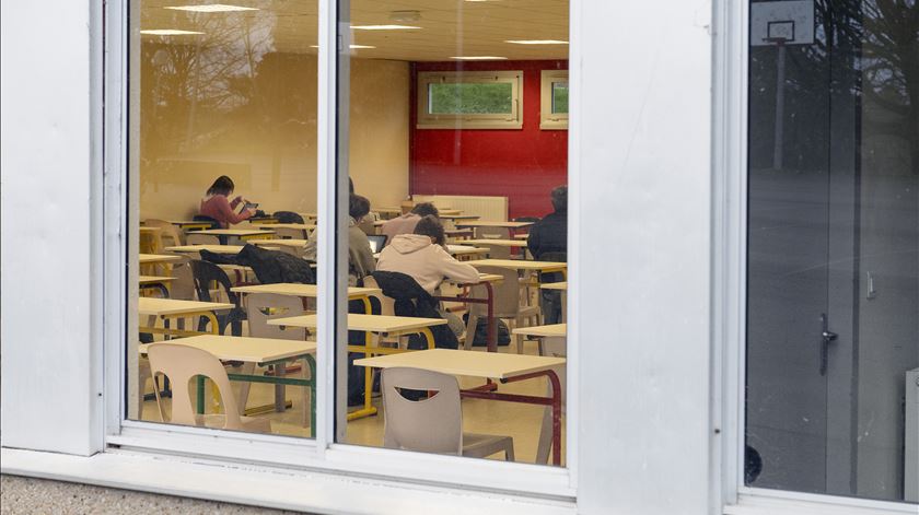 8 JUNHO Empresa que vende cursos em escolas contratou formador de Inglês sem "diploma na área"