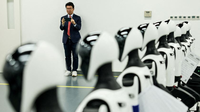 Uma meia maratona com 300 robôs humanoides? Sim, vai acontecer na China Uma meia maratona com 300 robôs humanoides? Sim, vai acontecer na China