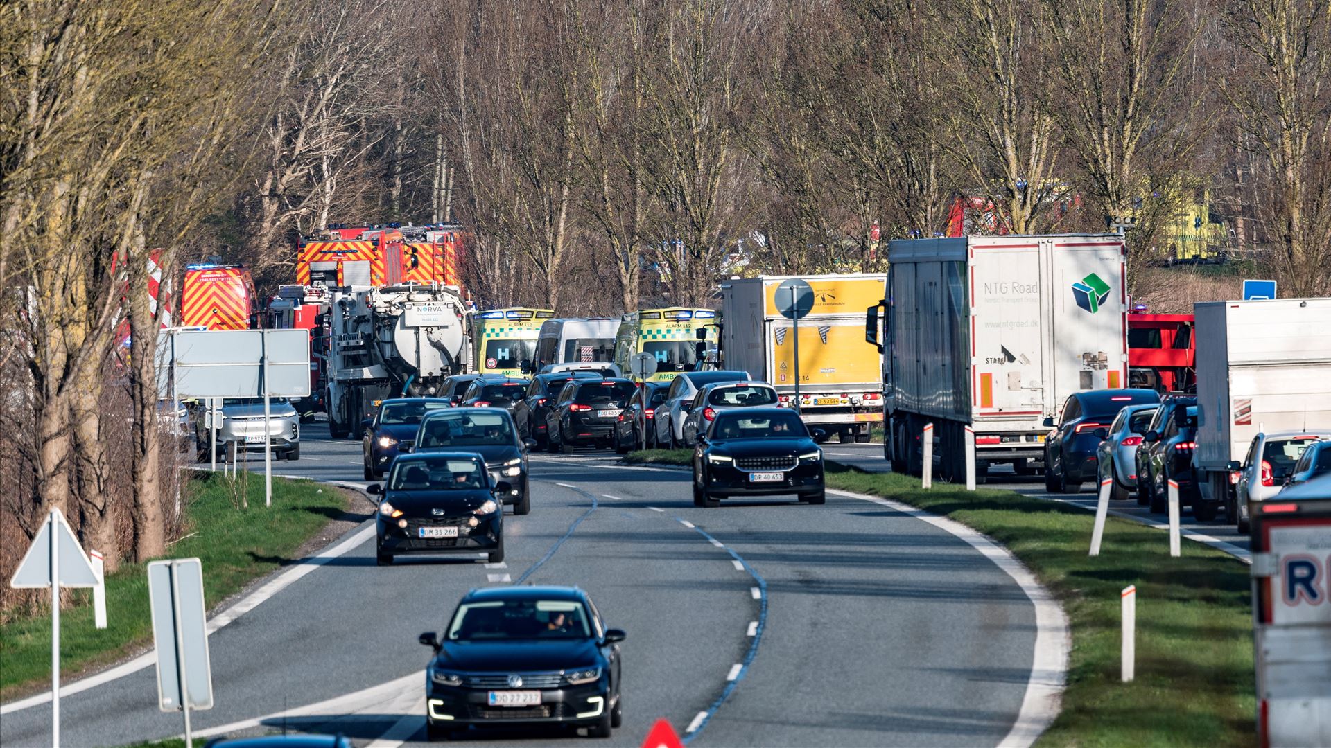 Colisão entre dois comboios provoca vários feridos na Dinamarca