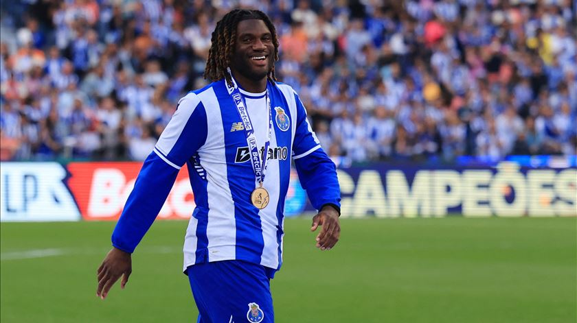 FC Porto anuncia saída de Terem Moffi
