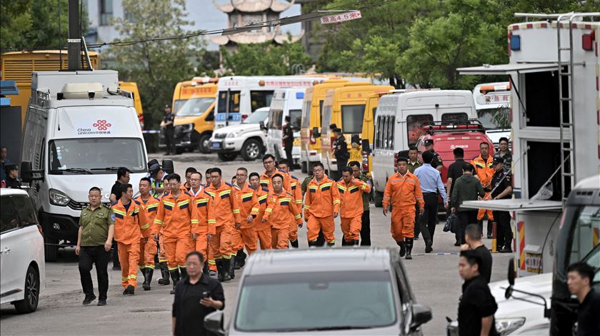 Túneis secretos e portas falsas: explosão em mina expõe esquema ilegal na China