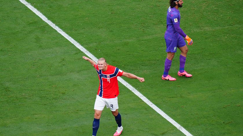 Haaland bisa e elimina Brasil do Mundial Haaland bisa e elimina Brasil do Mundial